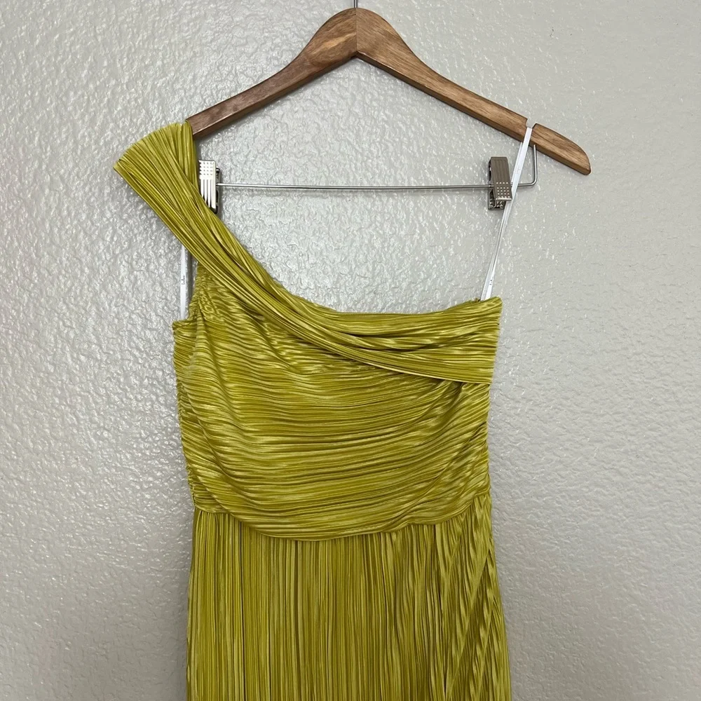 NWOT Poised Performance Chartreuse Plisse One-Shoulder Maxi Dress - Picture 6 of 9